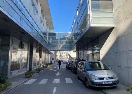 Poslovna stavba AH4, Zagreb (5.757 m2), prodamo