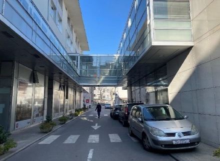 Poslovna stavba AH4, Zagreb (5.757 m2), prodamo